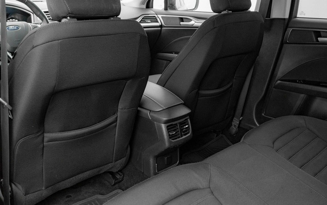 Ford Mondeo cena 73850 przebieg: 124424, rok produkcji 2020 z Sędziszów małe 667